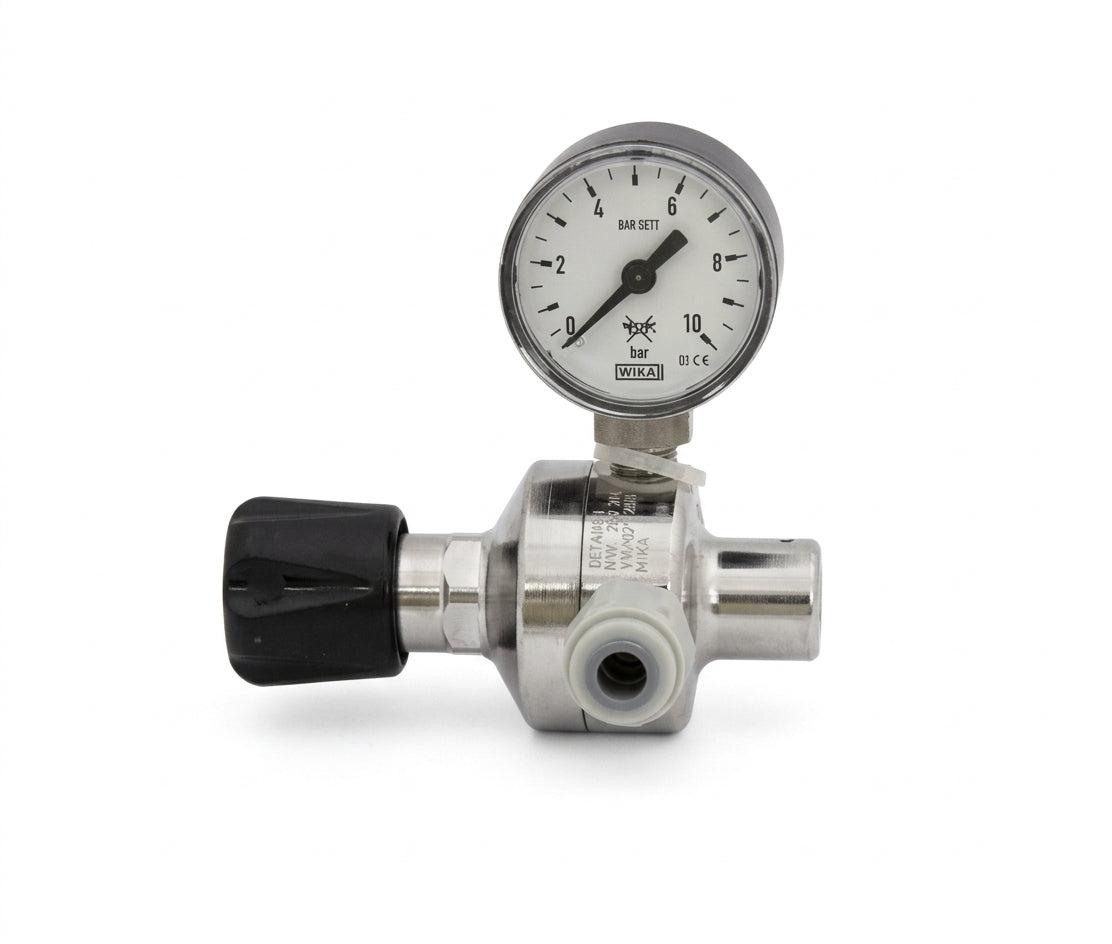 Billi 857671 CO2 pressure regulator with WIKA gauge and M10 fitting